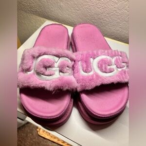 UGG Pink Fuzzy Logo Slides
